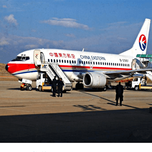 重庆仙女山机场空运航空快运业稳步发展的原因是什么？